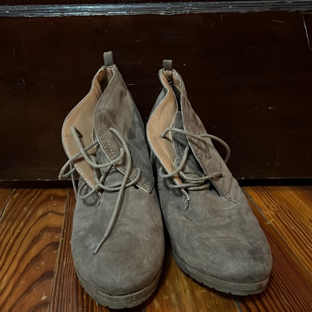 Tan lace up ankle booties, size 9, lightly worn, Primark